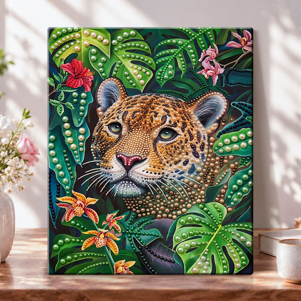 Jungle jaguar glow pearl diamond painting kit for beginners
