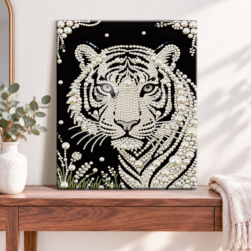 Finished pearl tiger face pearl diamond painting artwork displayed as home decor